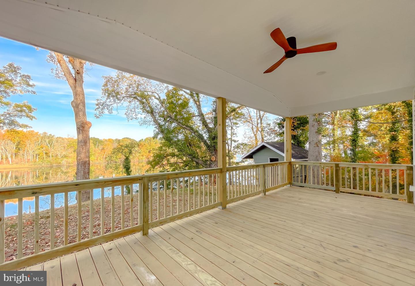 43088 Island View Property Photo 4