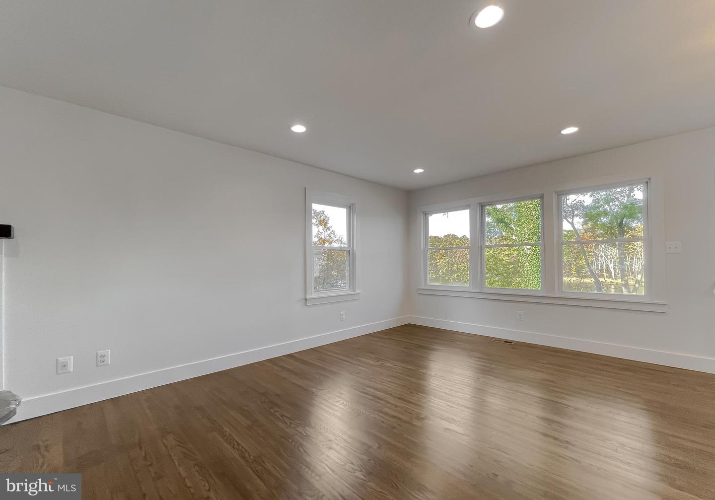 43088 Island View Property Photo 11
