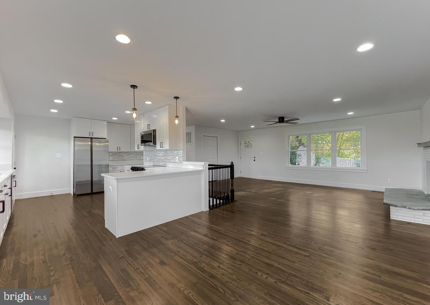 43088 Island View Property Photo 13
