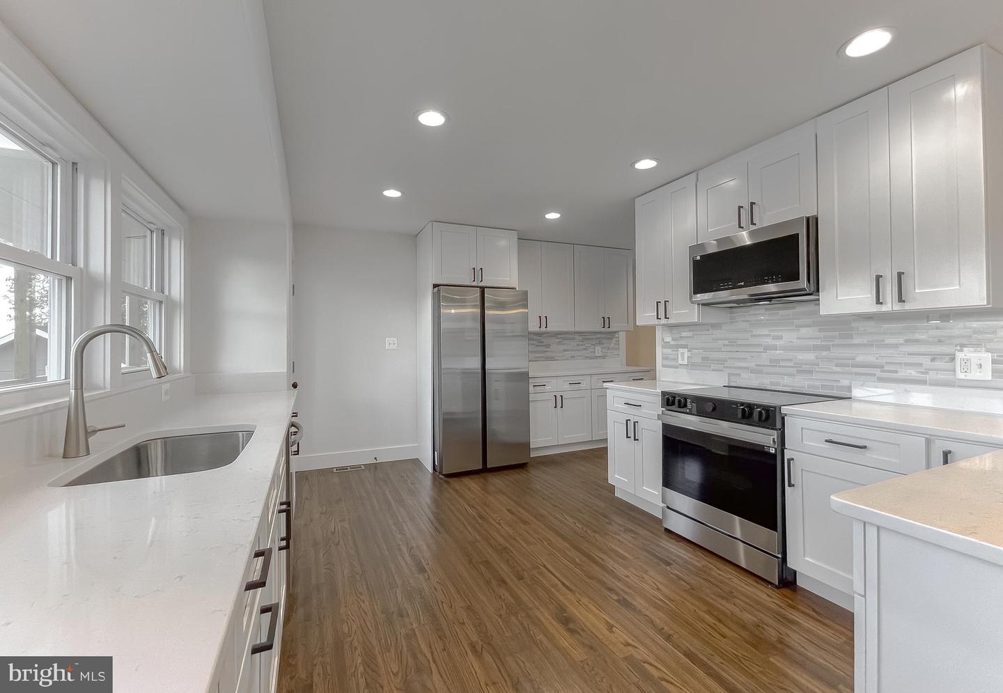 43088 Island View Property Photo 21