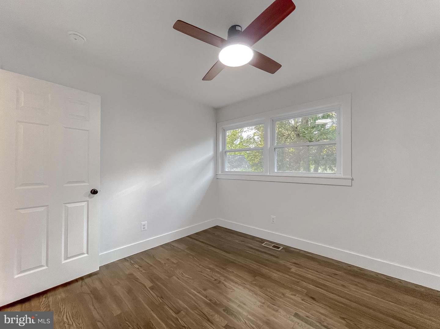 43088 Island View Property Photo 32