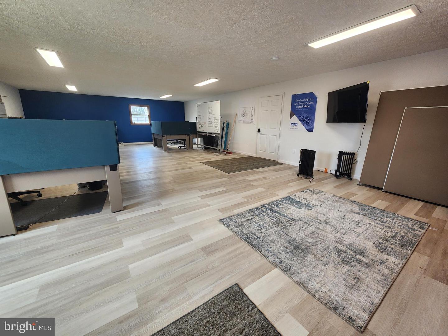 27935 Three Notch Rd Property Photo 3