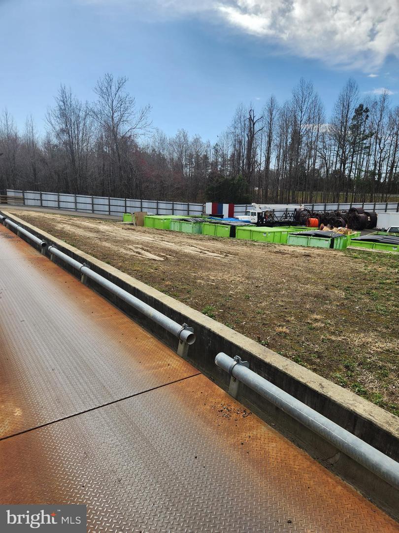 27935 Three Notch Rd Property Photo 9