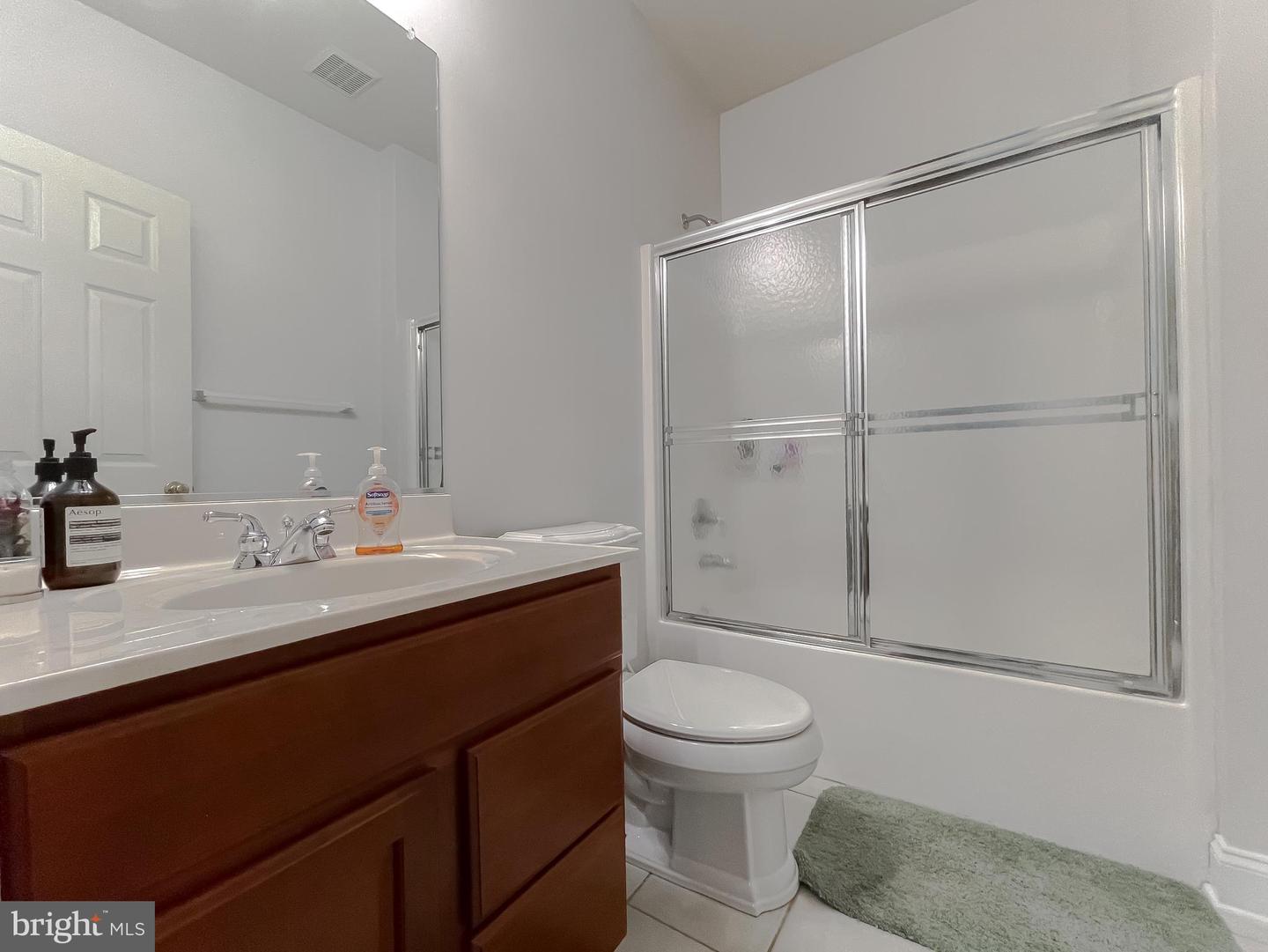 23273 Nicholson St Property Photo 42