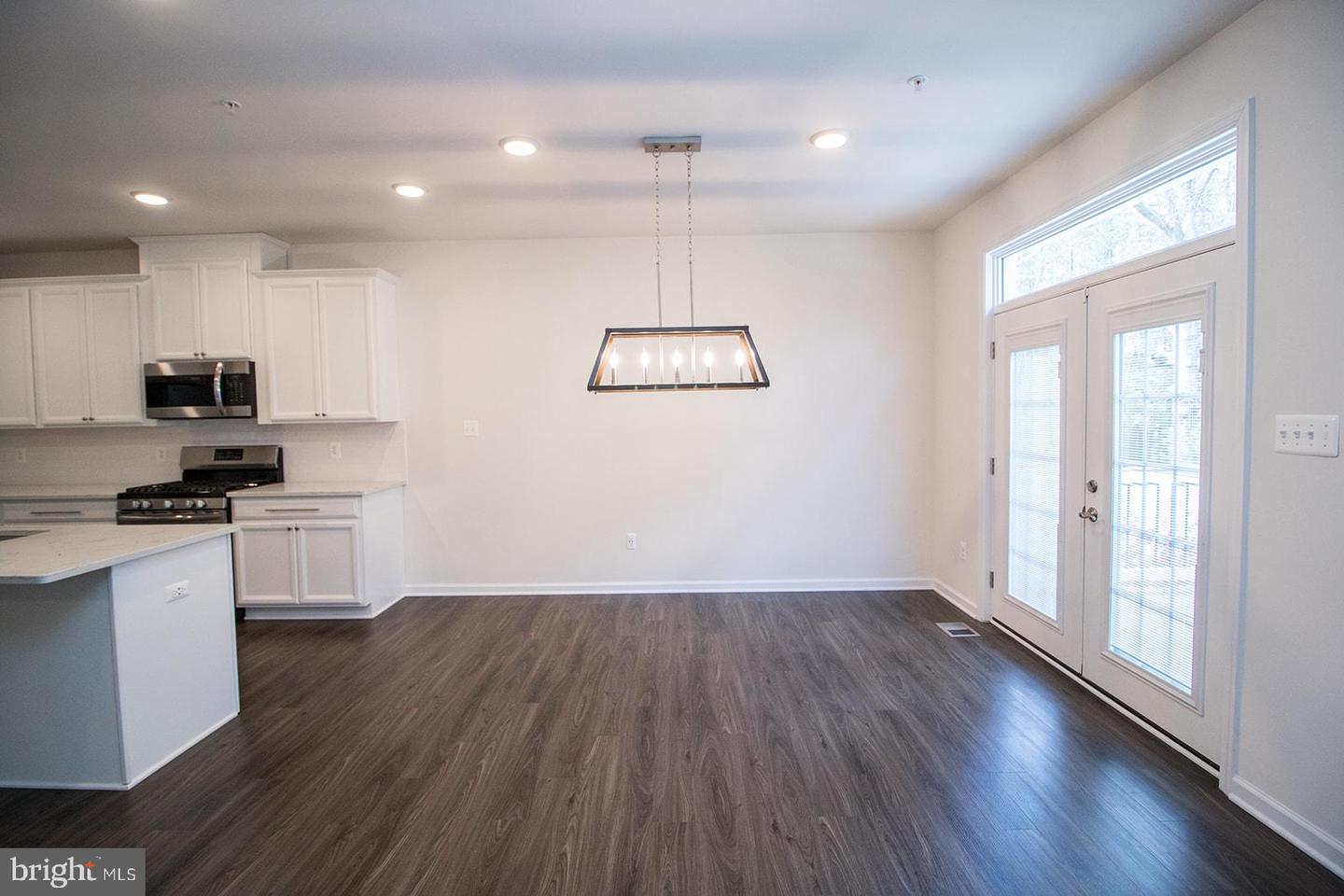 23531 Lilliflora Dr Property Photo 4