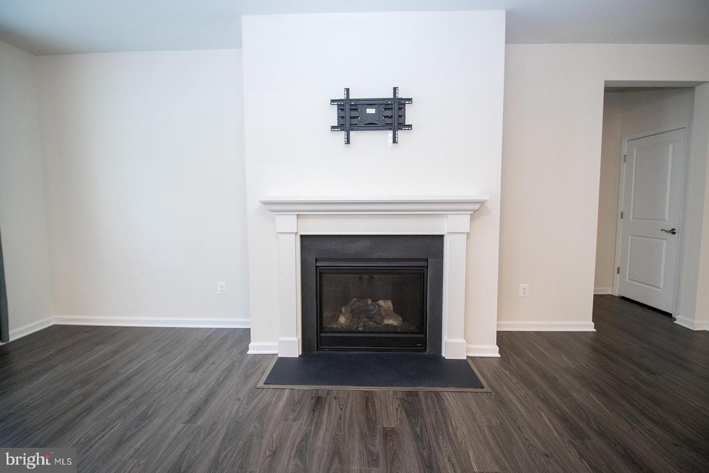 23531 Lilliflora Dr Property Photo 8