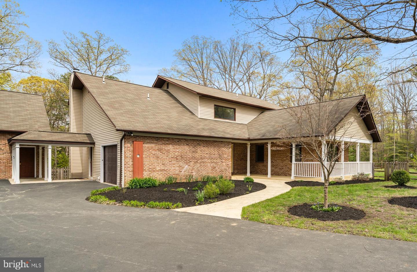 44636 Birch Way Property Photo 1