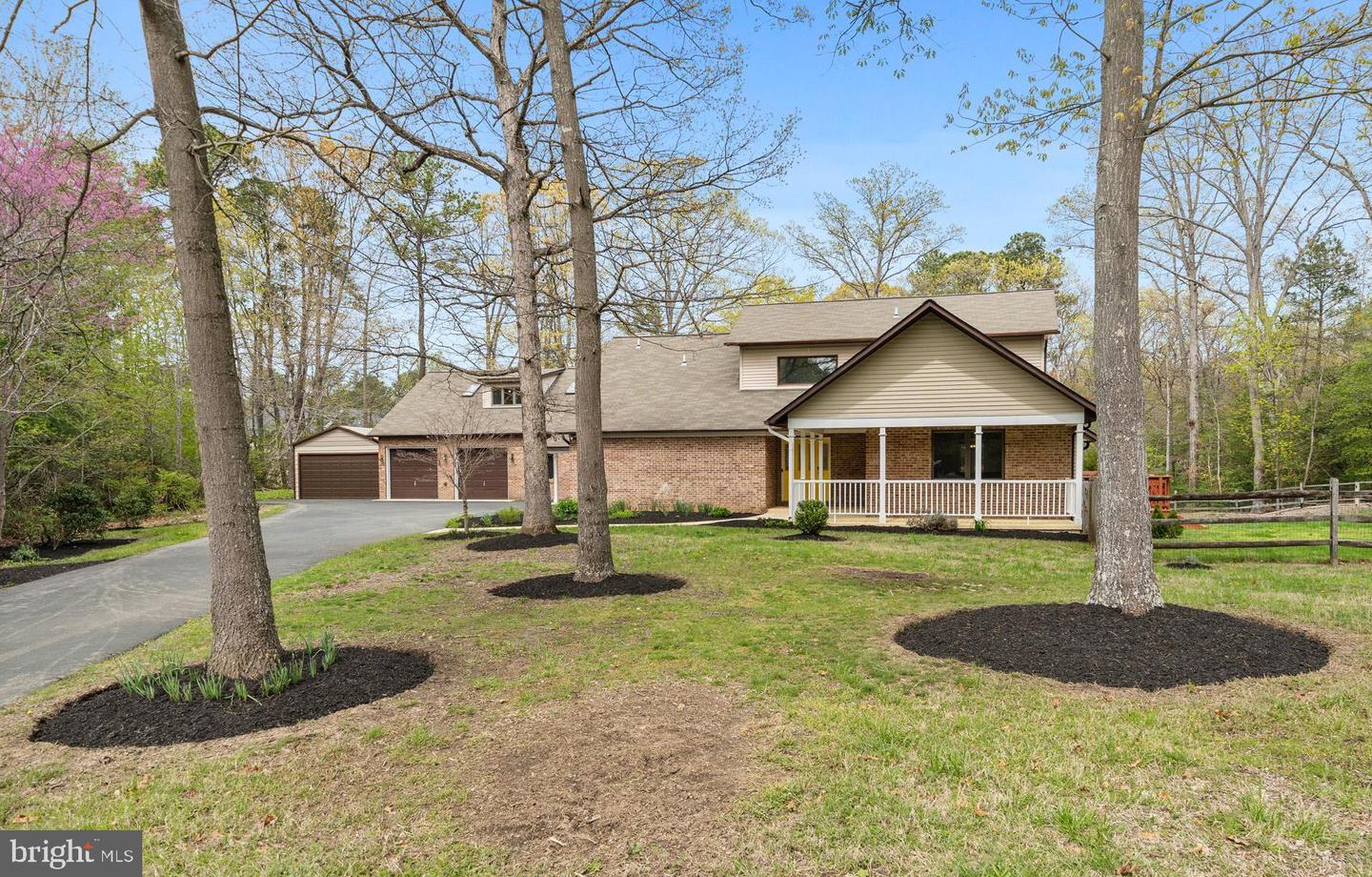 44636 Birch Way Property Photo 3