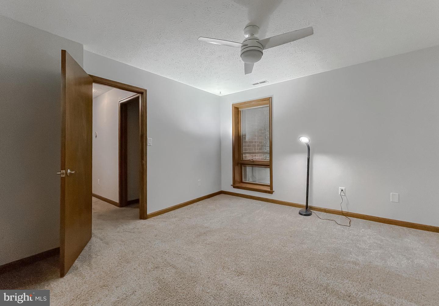 23240 Rosewood Ct #5 Property Photo 18