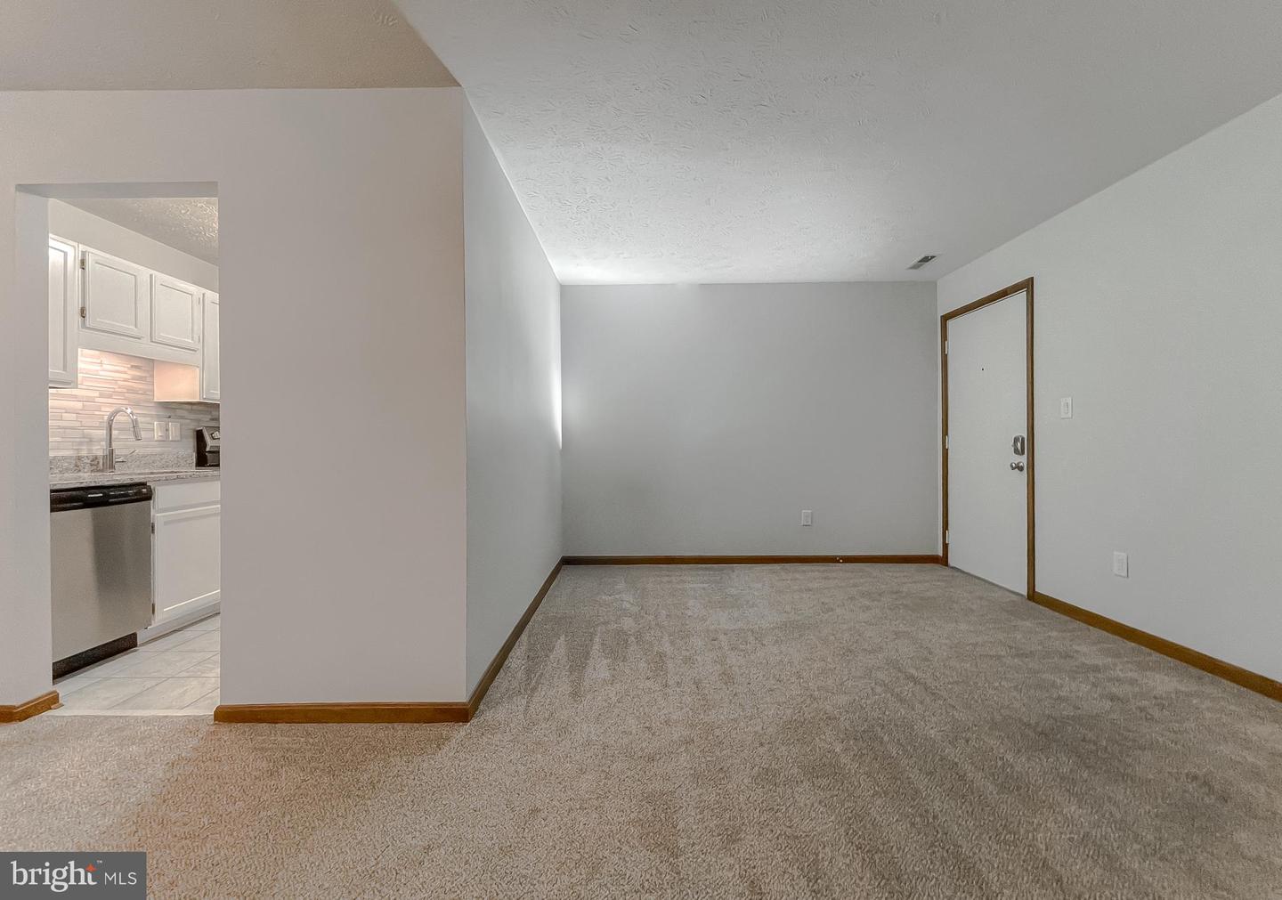 23240 Rosewood Ct #5 Property Photo 23
