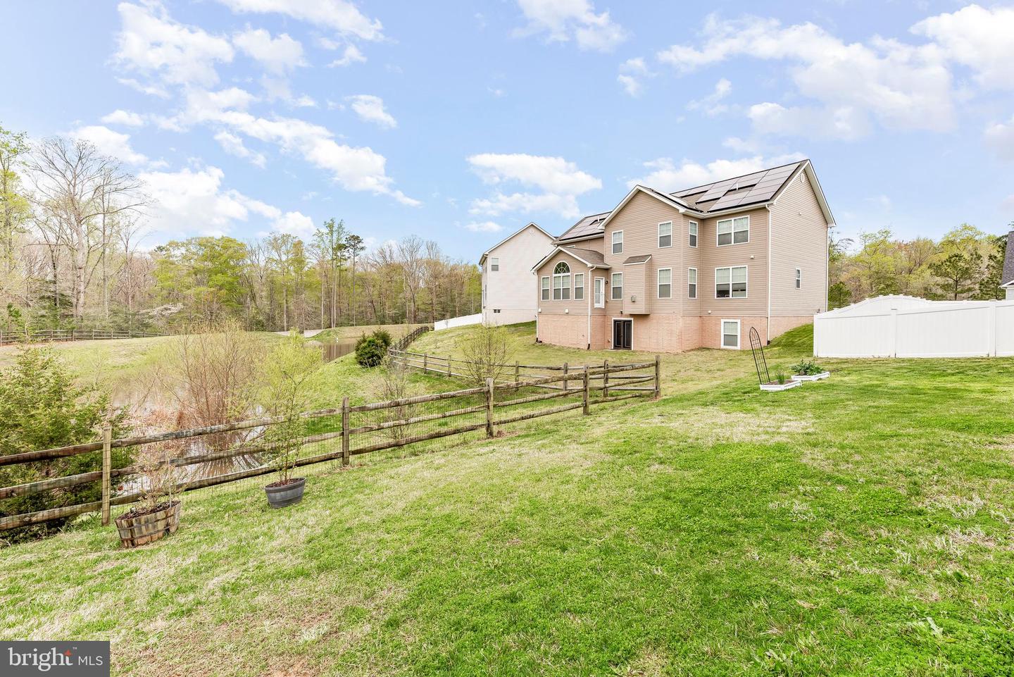 20833 Nick St Property Photo 4