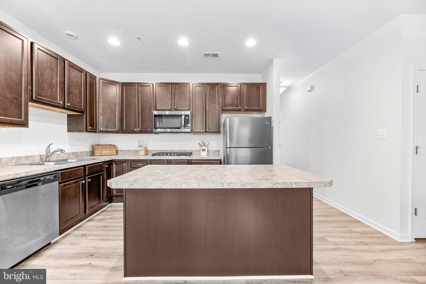 20833 Nick St Property Photo 15