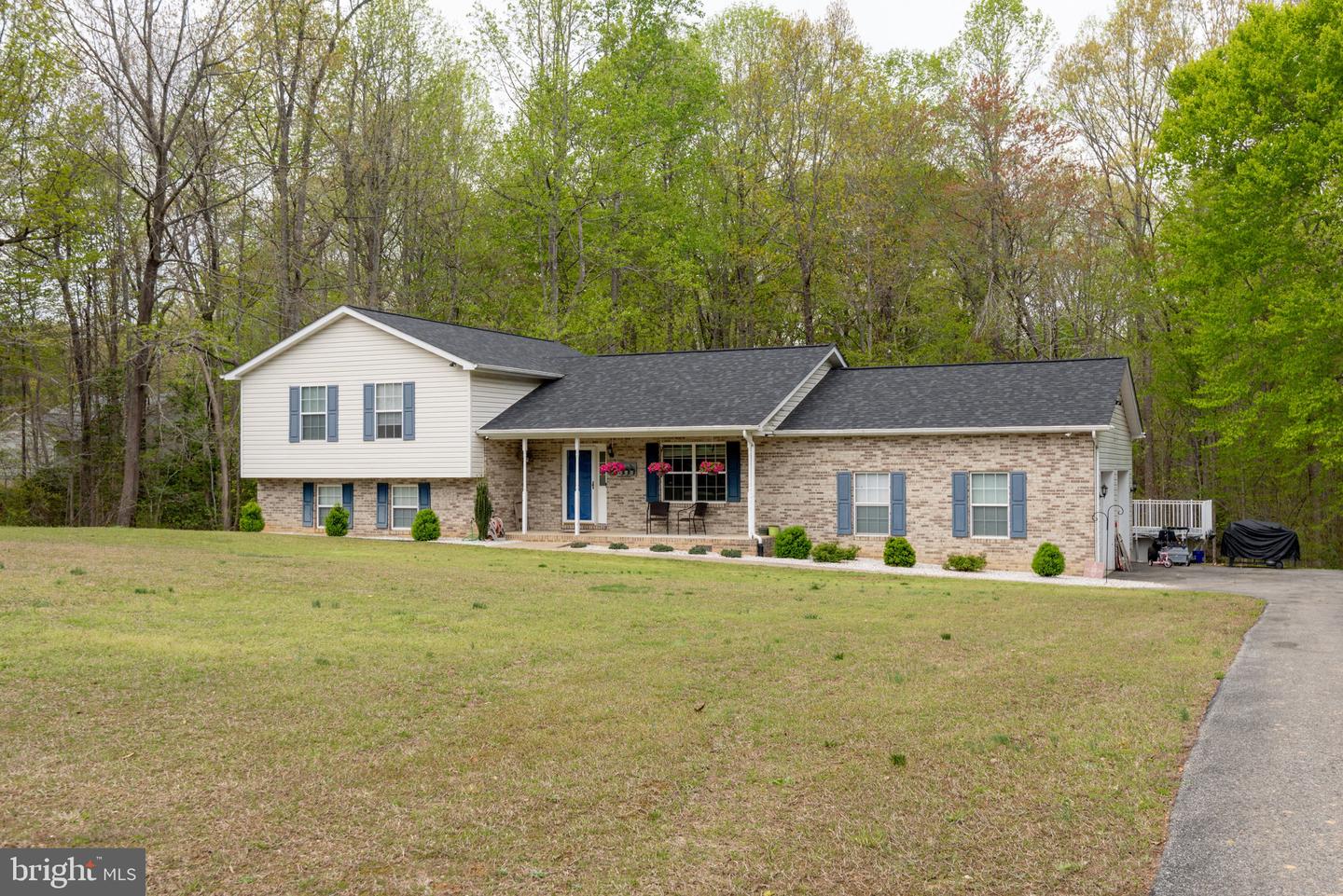 38210 Dublin Ct Property Photo 1