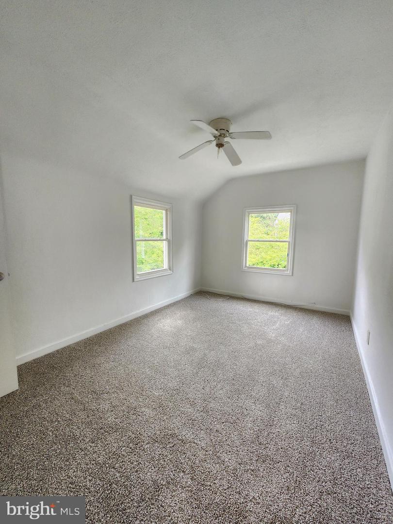 21713 Cabot Pl Property Photo 15