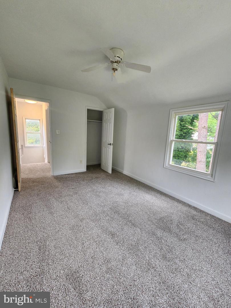 21713 Cabot Pl Property Photo 16