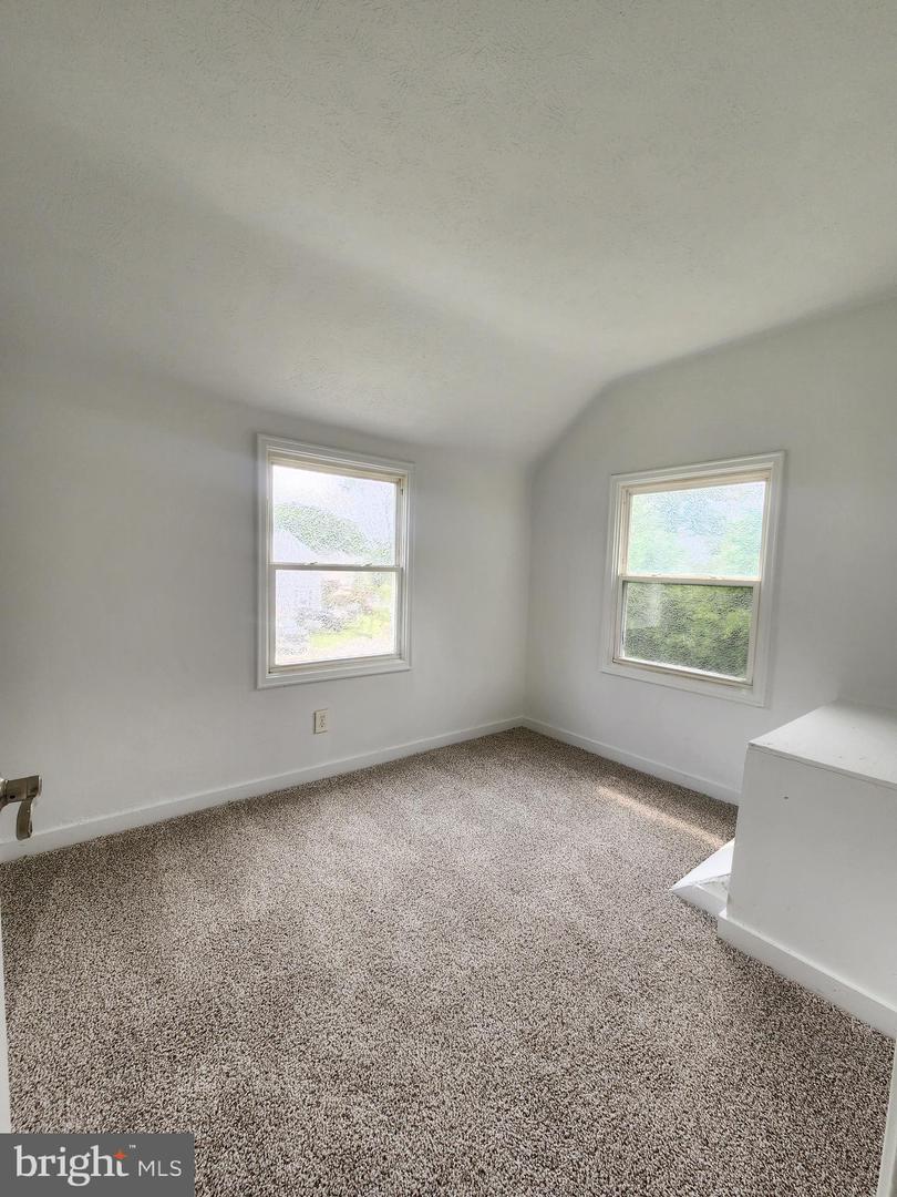 21713 Cabot Pl Property Photo 17
