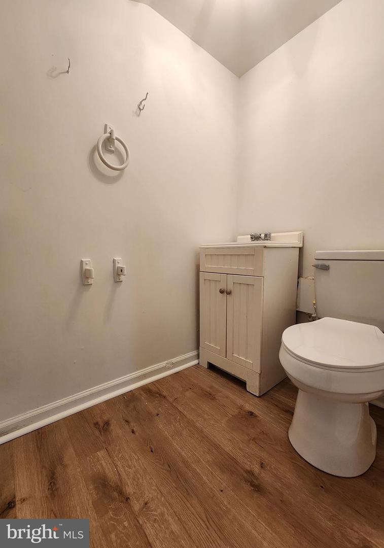 21713 Cabot Pl Property Photo 25
