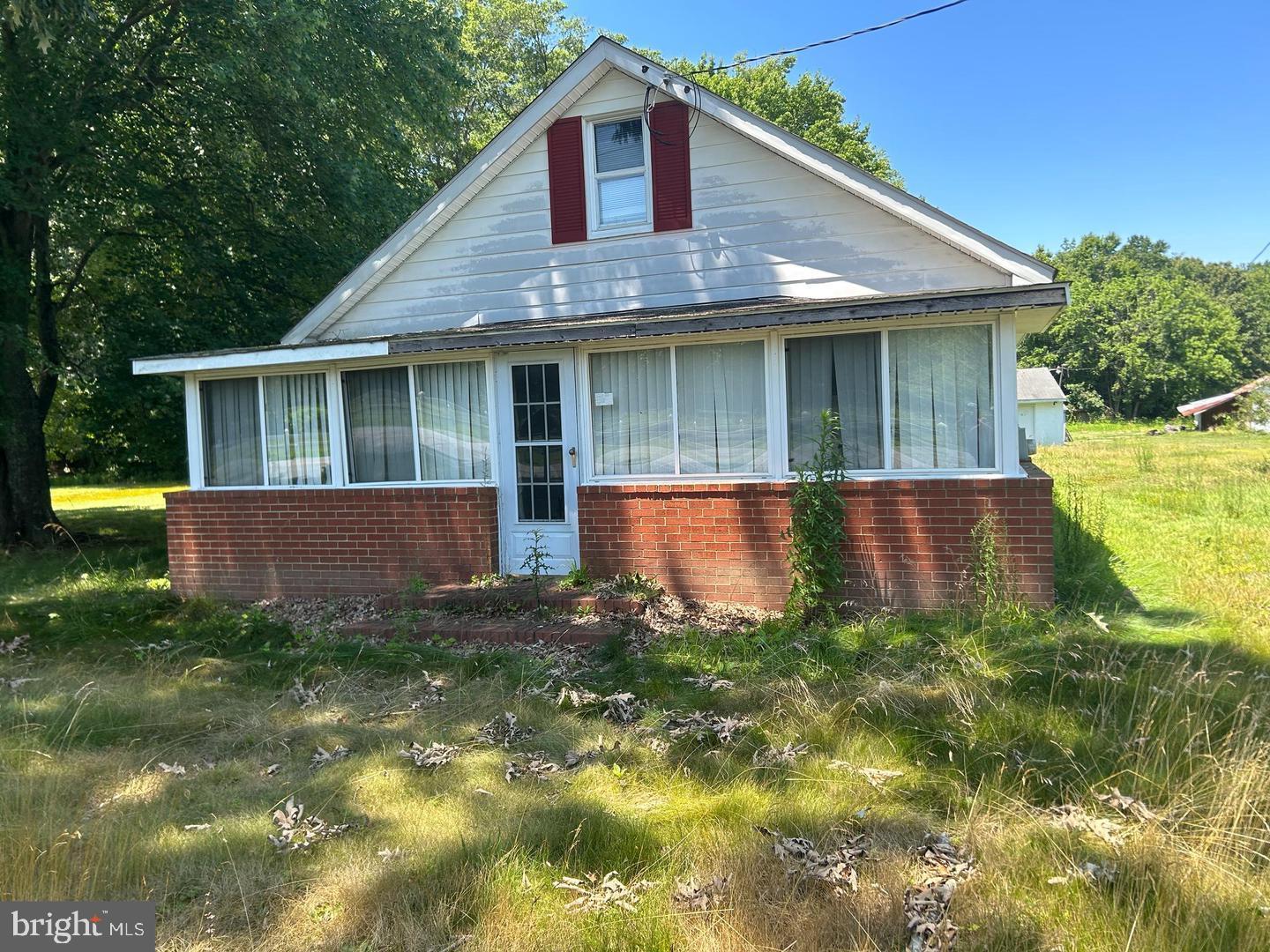 22323 Colton Point Rd Property Photo 1