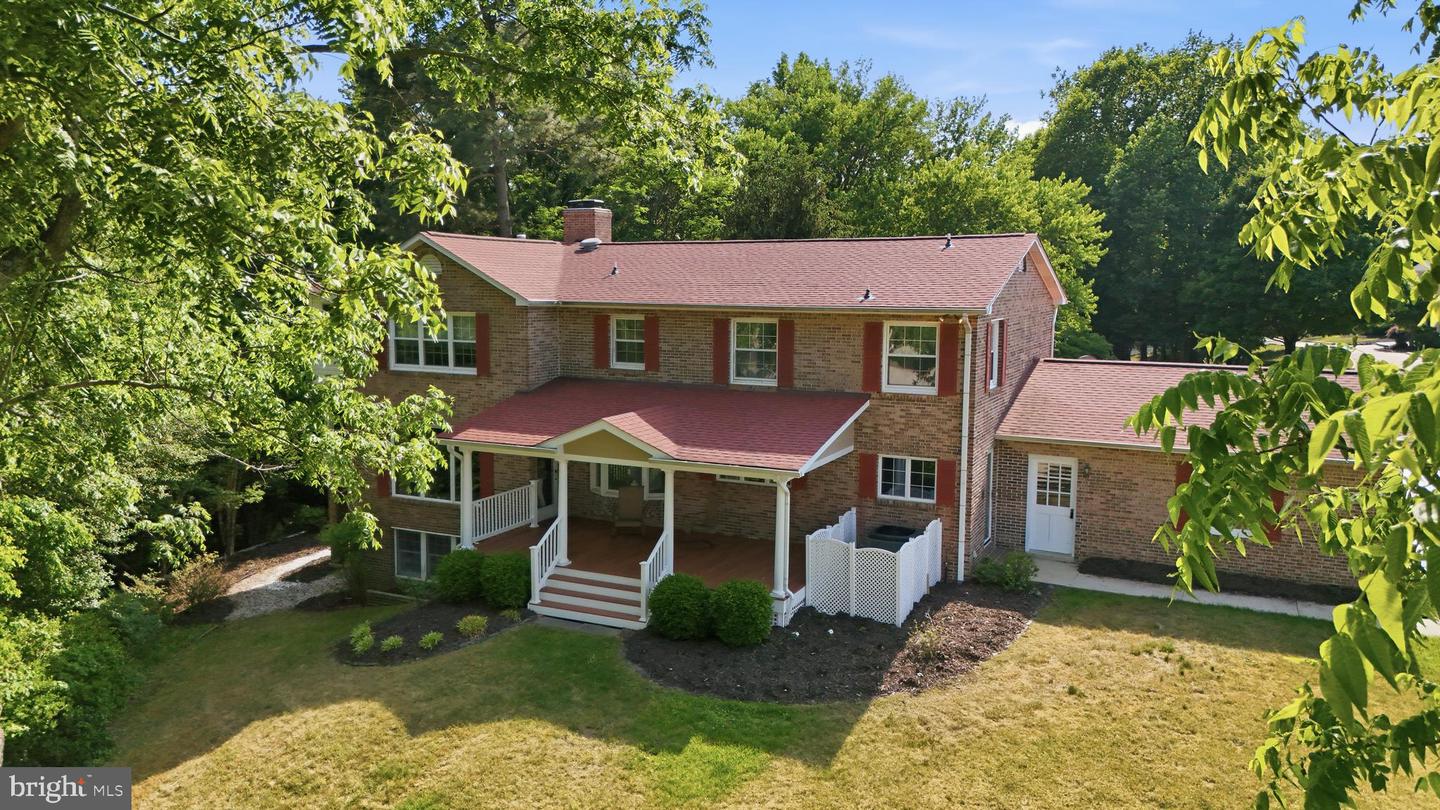 23500 River Rd Property Photo 14