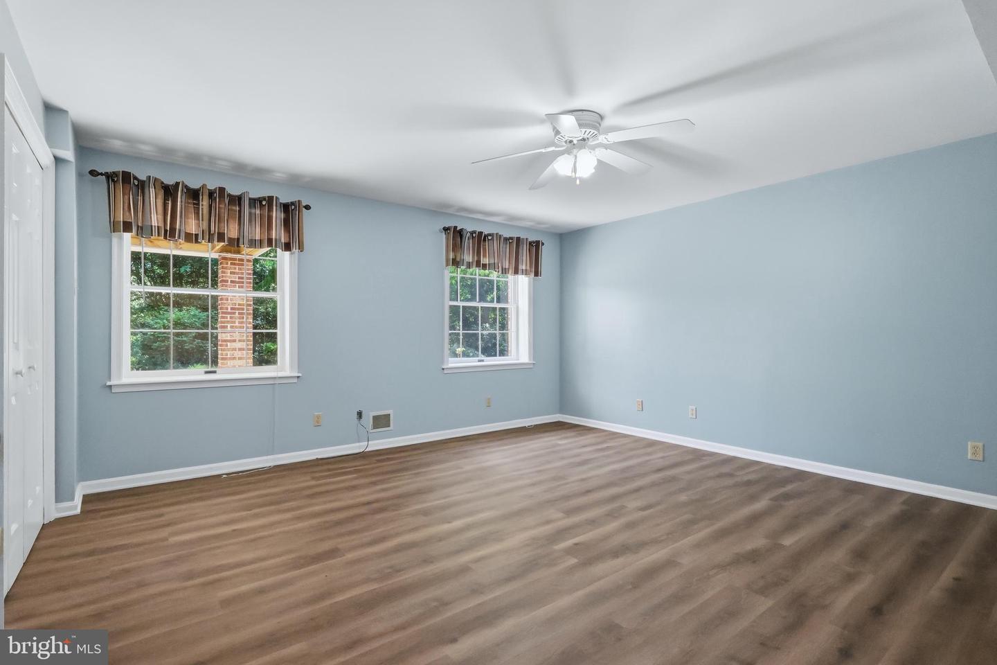 23500 River Rd Property Photo 54