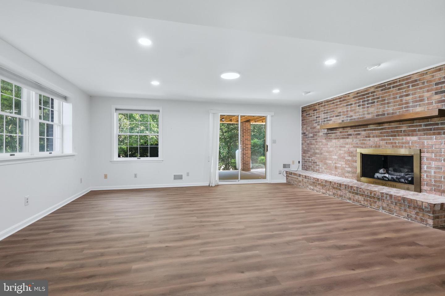 23500 River Rd Property Photo 68