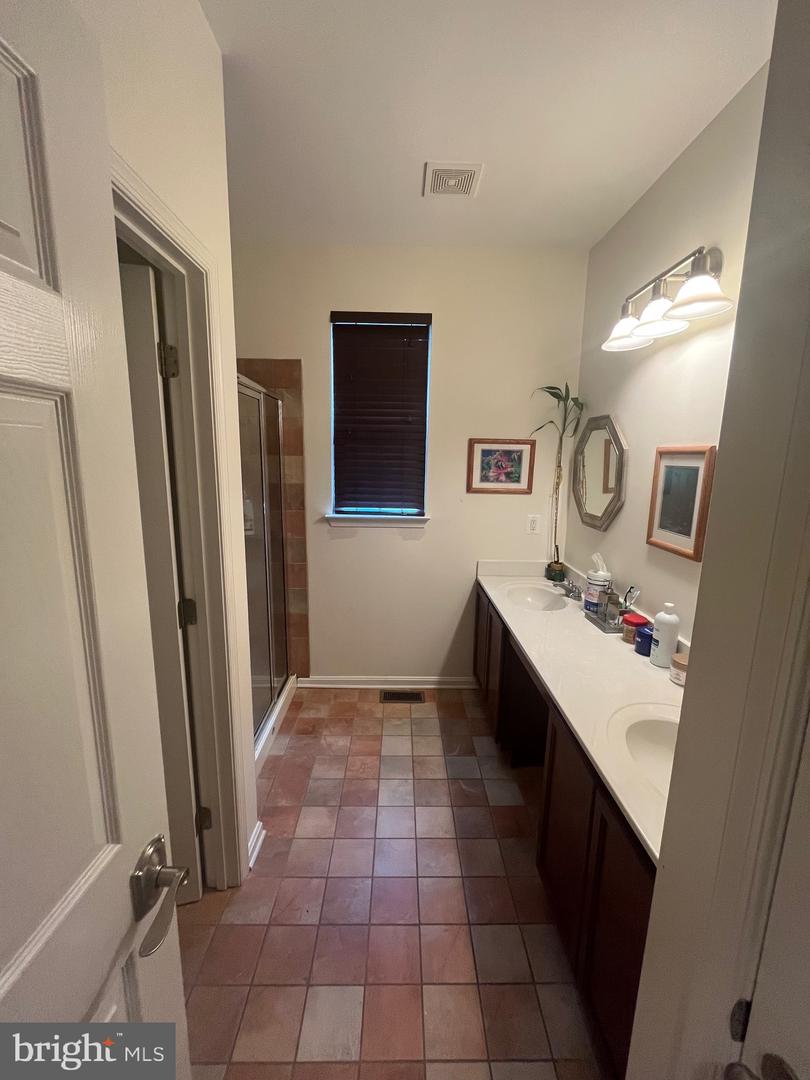 46118 Seabiscuit Ct Property Photo 15