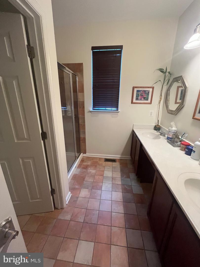 46118 Seabiscuit Ct Property Photo 16
