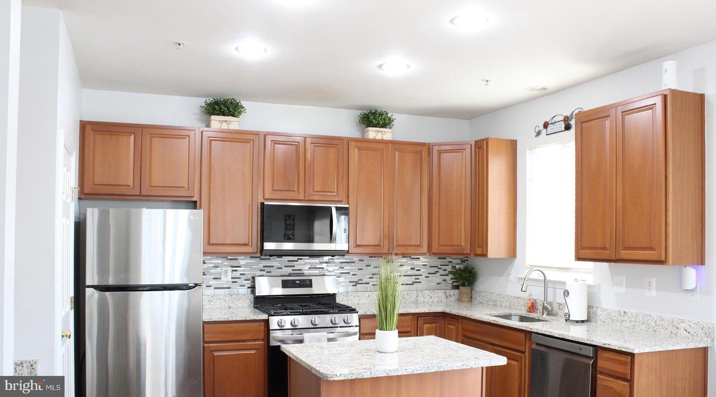 22767 Ventura Way Property Photo 10
