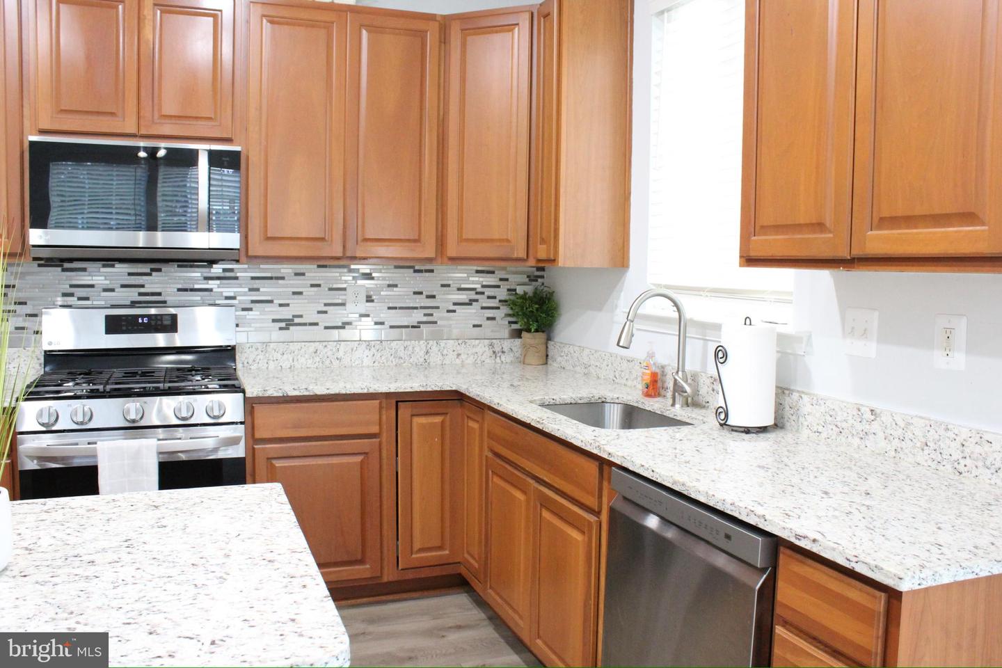 22767 Ventura Way Property Photo 12