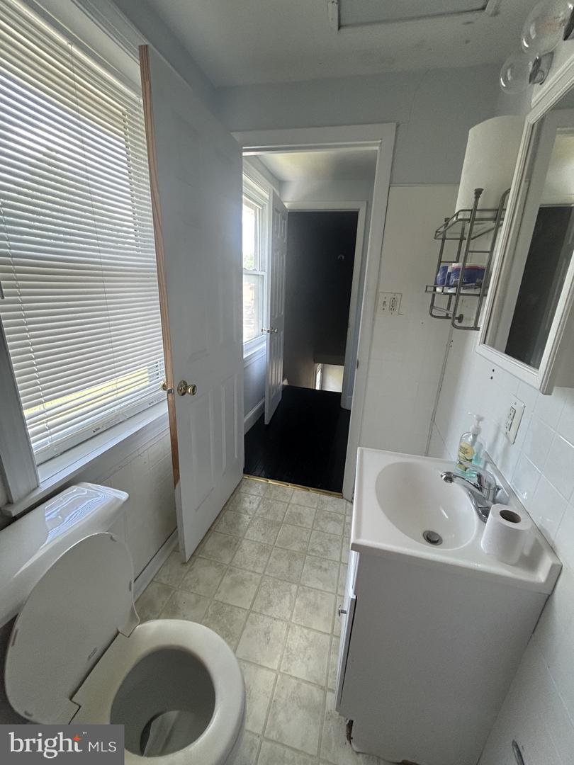 21865 Three Notch Rd Property Photo 7
