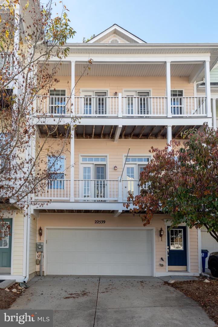 22539 Landing Way Property Photo 1