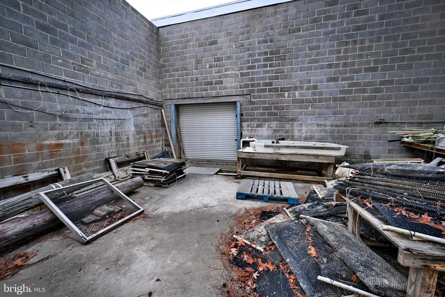 49676 Freemans Rd Property Photo 15