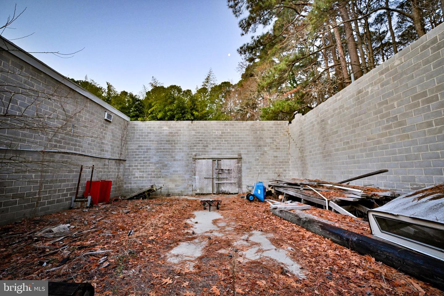 49676 Freemans Rd Property Photo 17