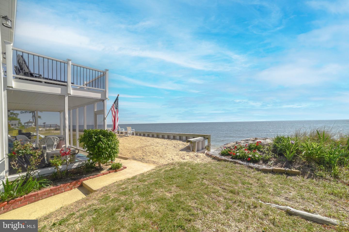 15370 Holly Dr Property Photo 4