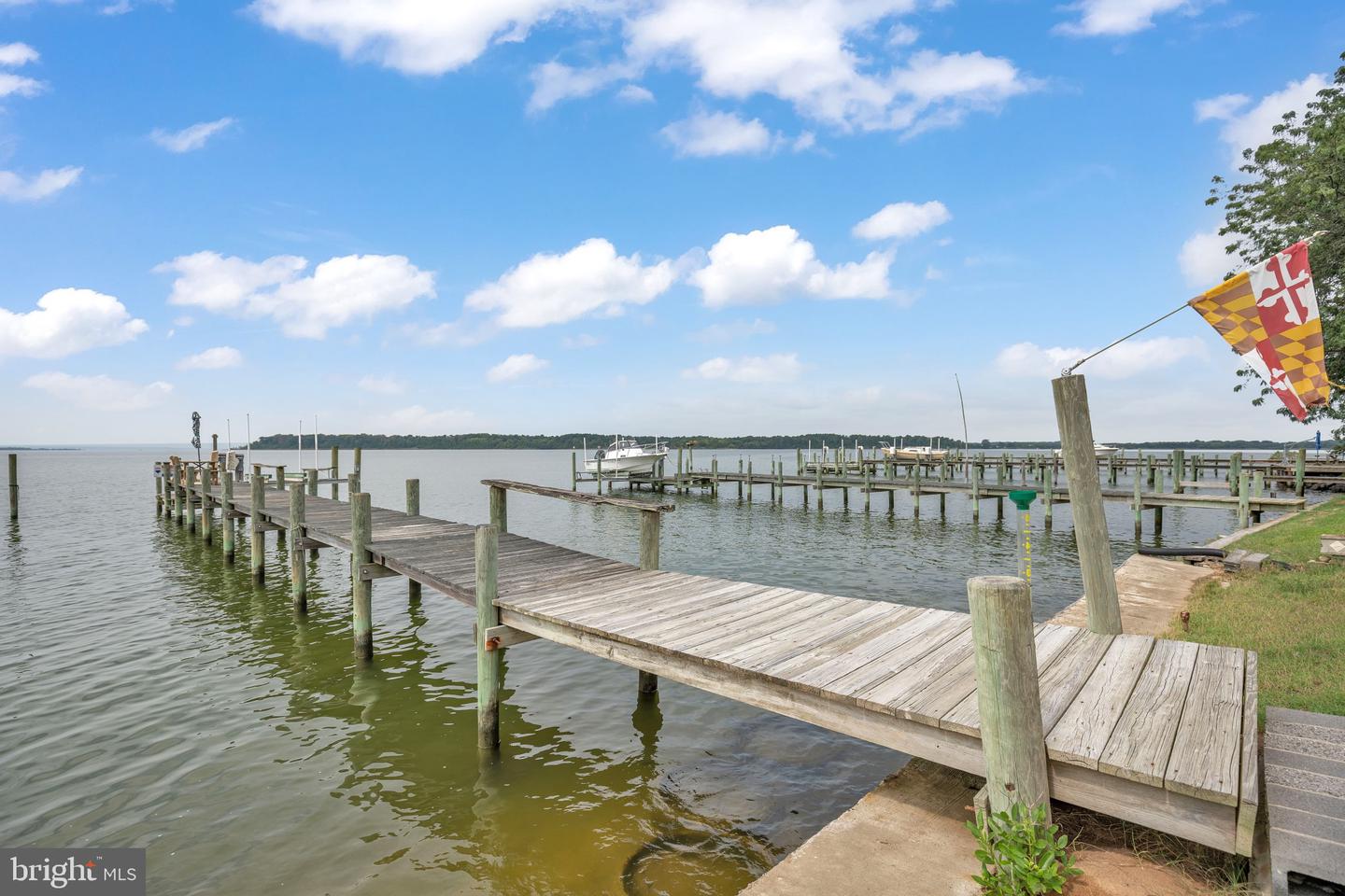 20798 Waterside Dr Property Photo 6