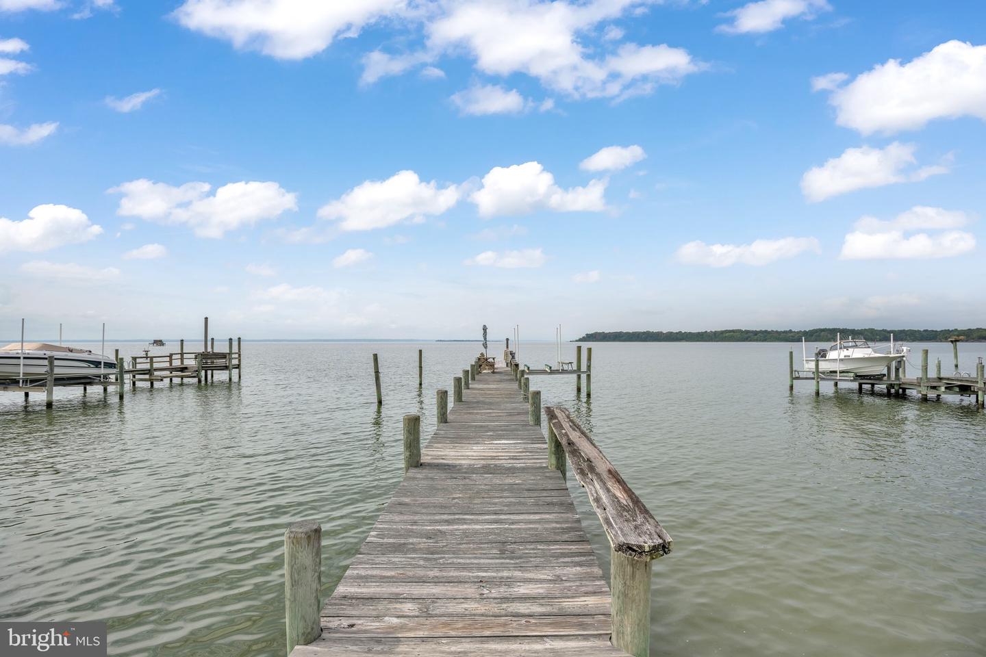 20798 Waterside Dr Property Photo 11