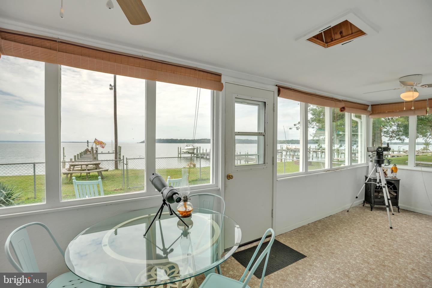20798 Waterside Dr Property Photo 28