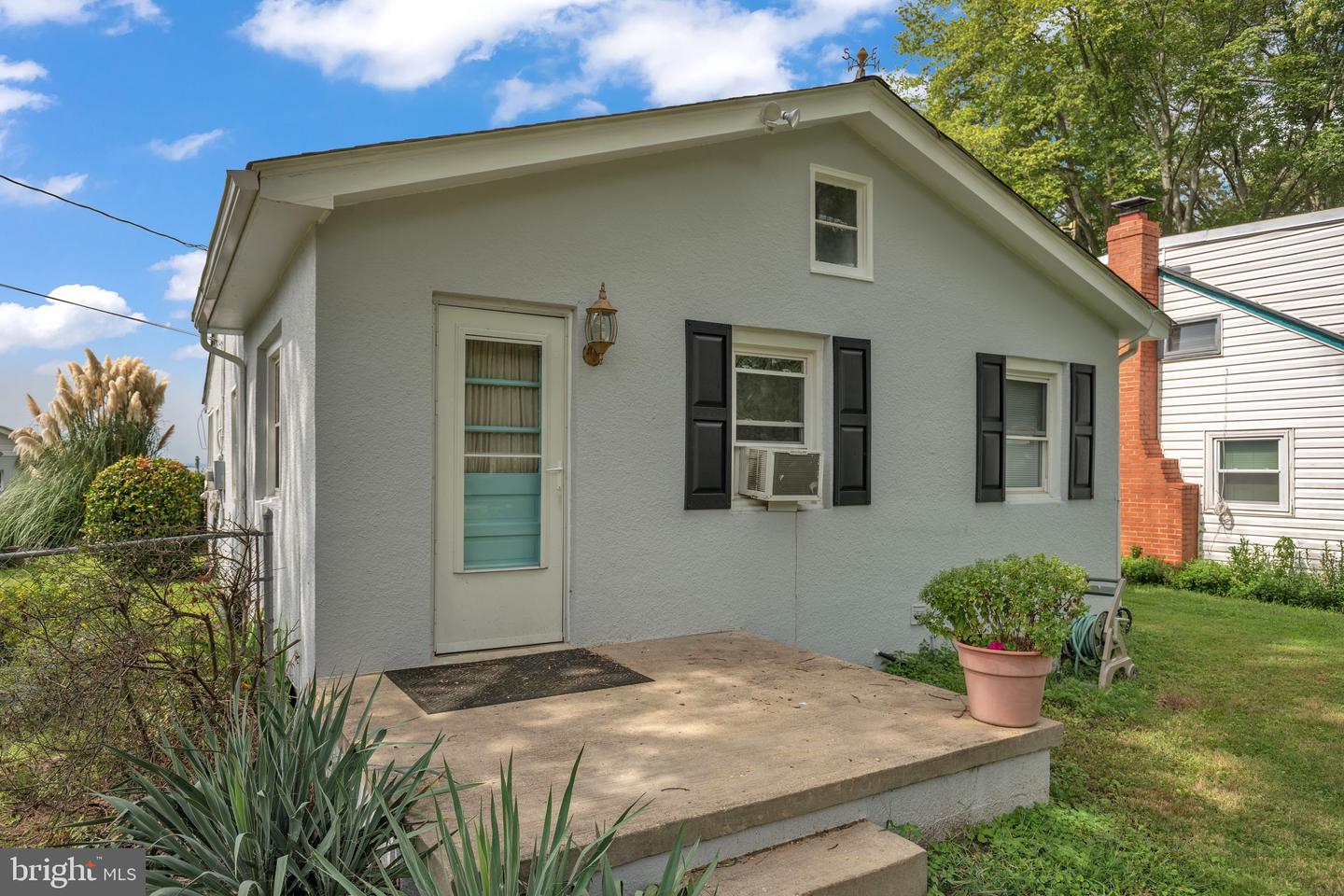 20798 Waterside Dr Property Photo 29