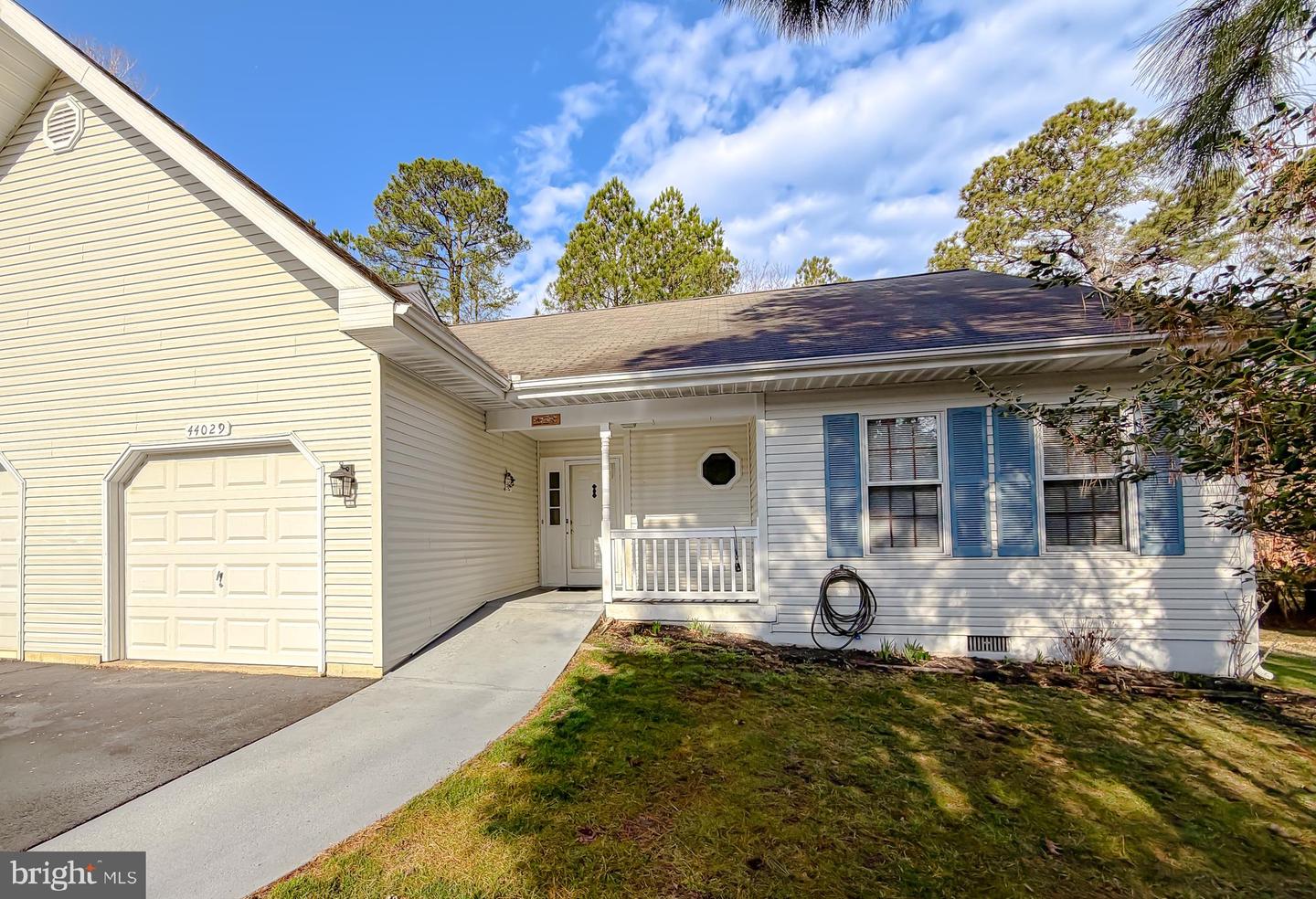 44029 Fieldstone Way Property Photo 1