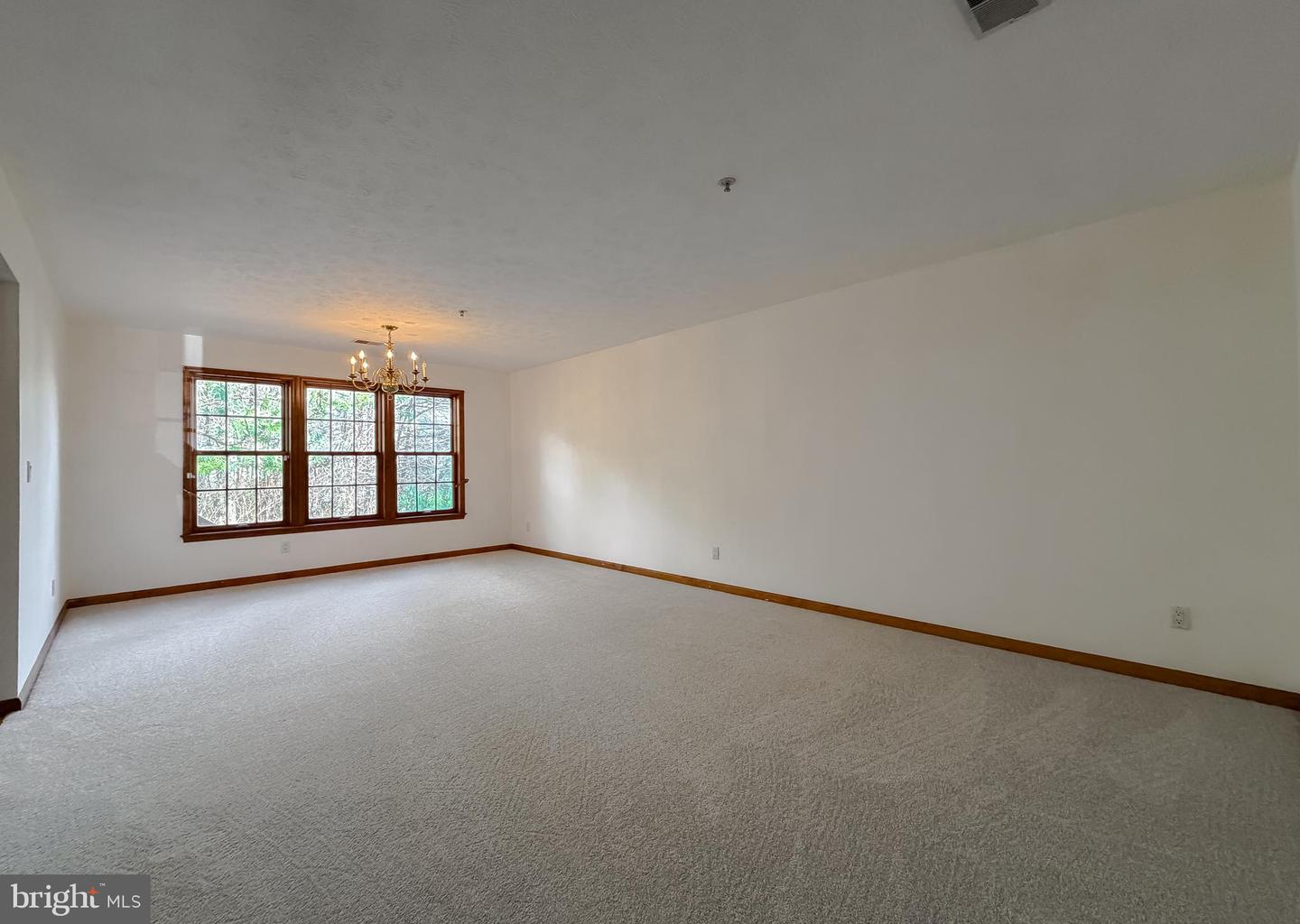 44029 Fieldstone Way Property Photo 3