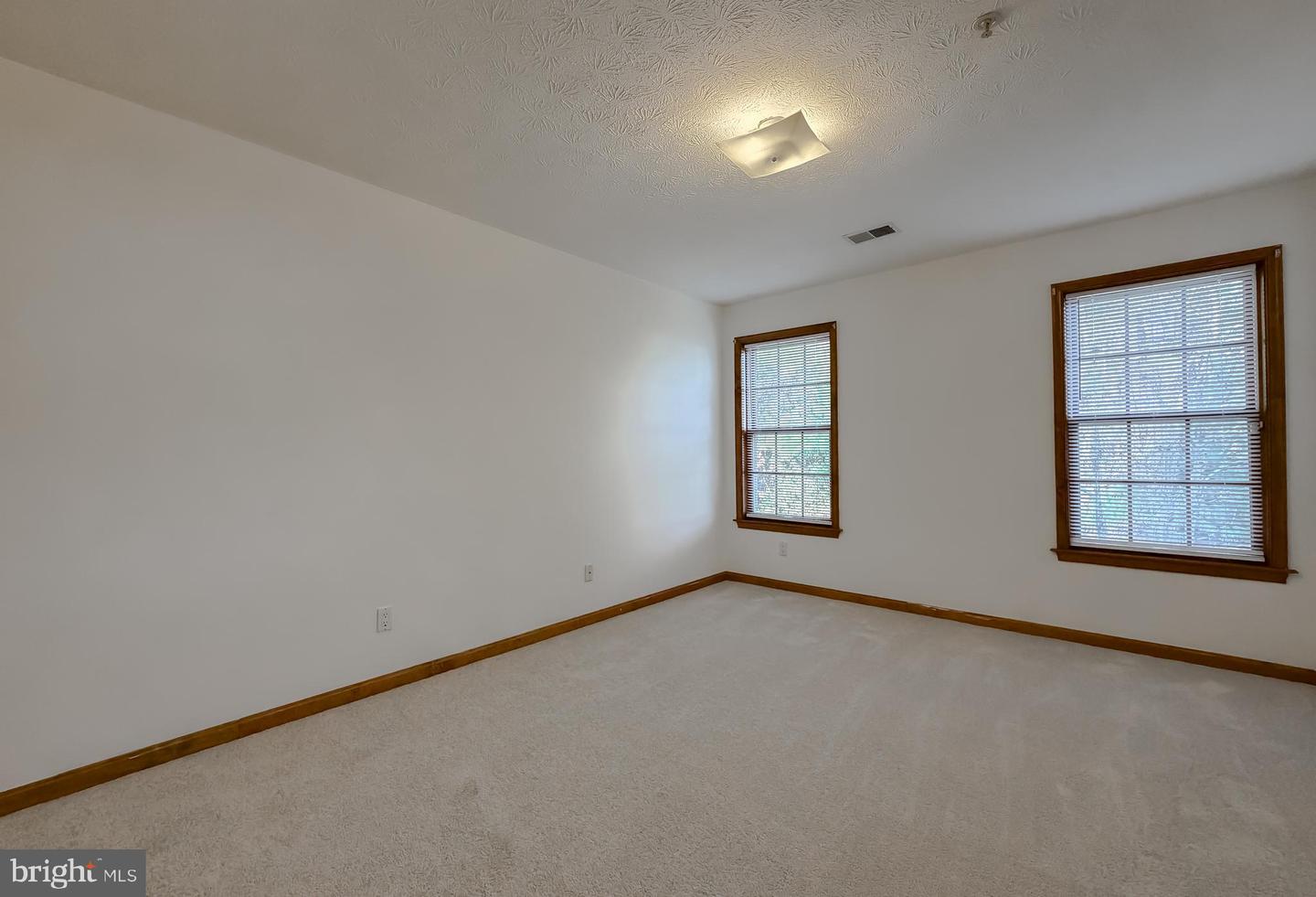 44029 Fieldstone Way Property Photo 9