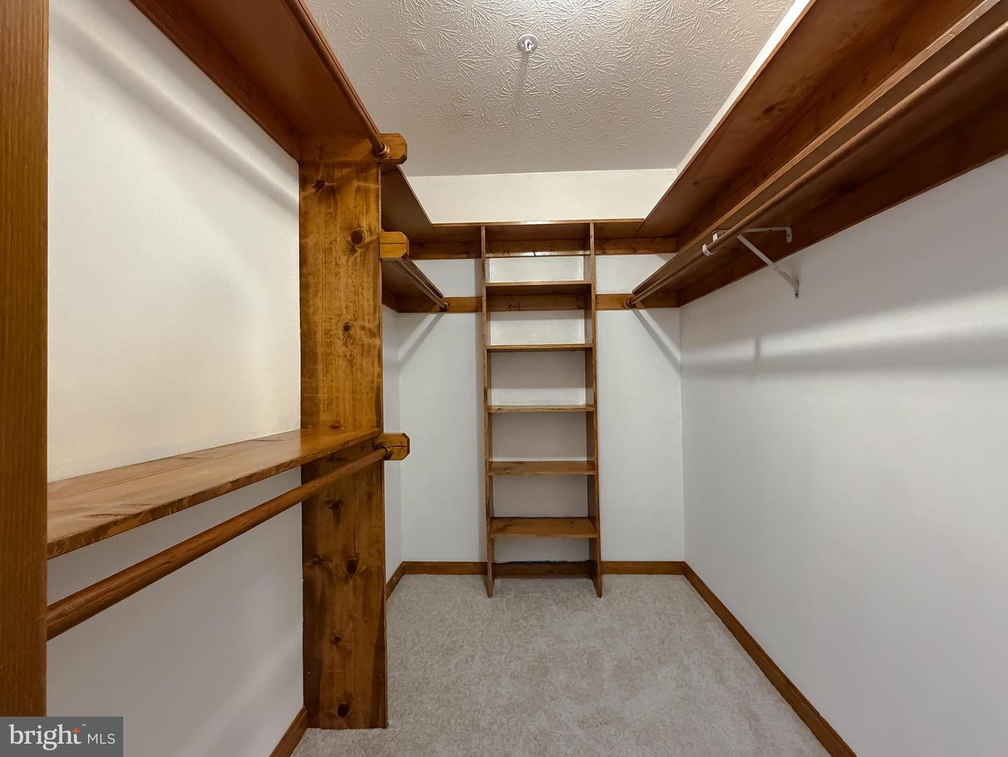44029 Fieldstone Way Property Photo 10