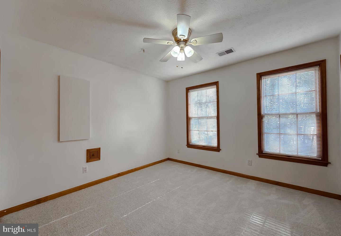 44029 Fieldstone Way Property Photo 32