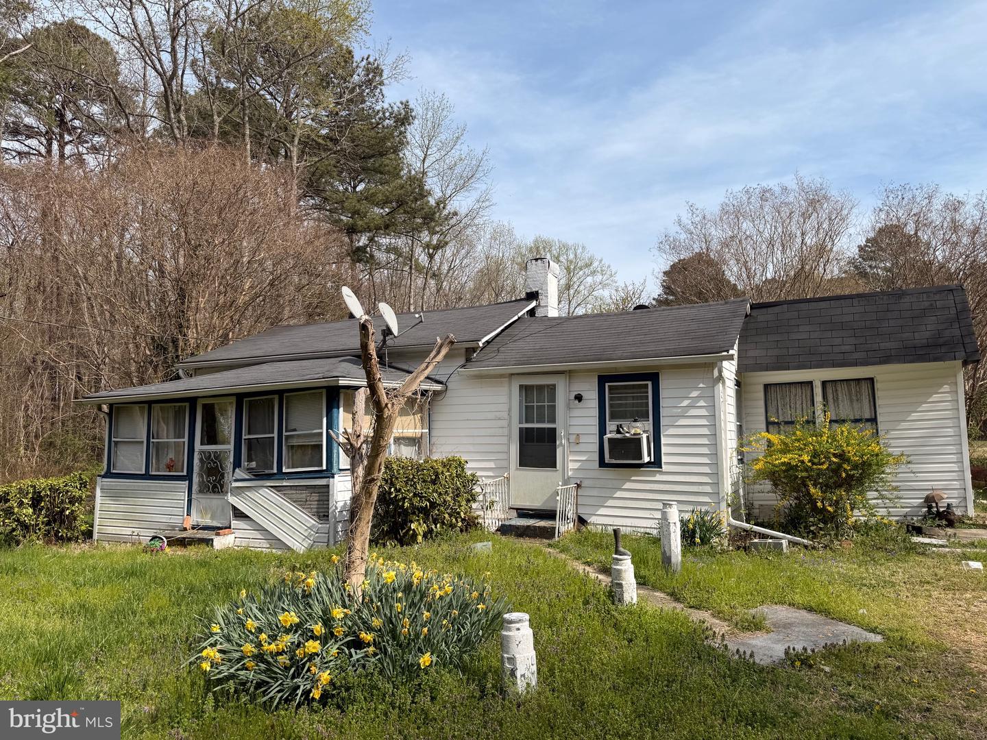 47923 Beachville Property Photo 2