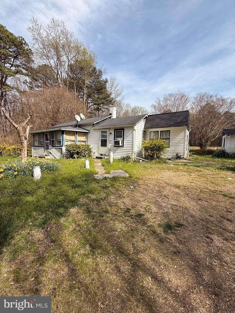 47923 Beachville Property Photo 3