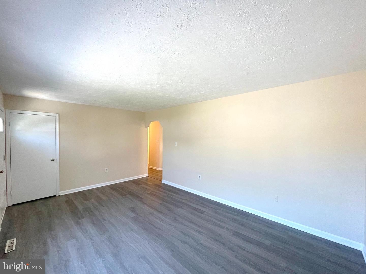 45743 Dee Ct Property Photo 4