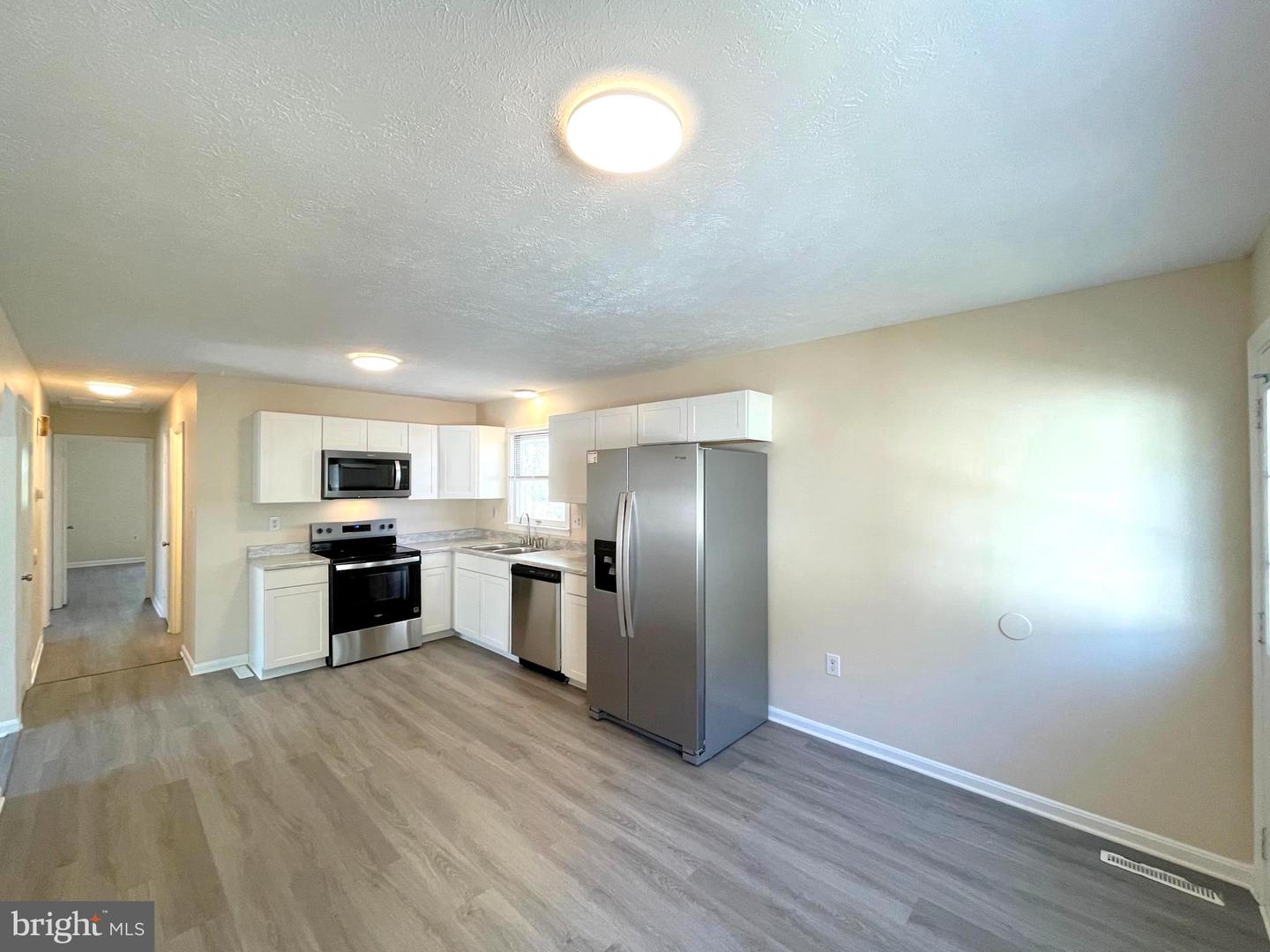 45743 Dee Ct Property Photo 7