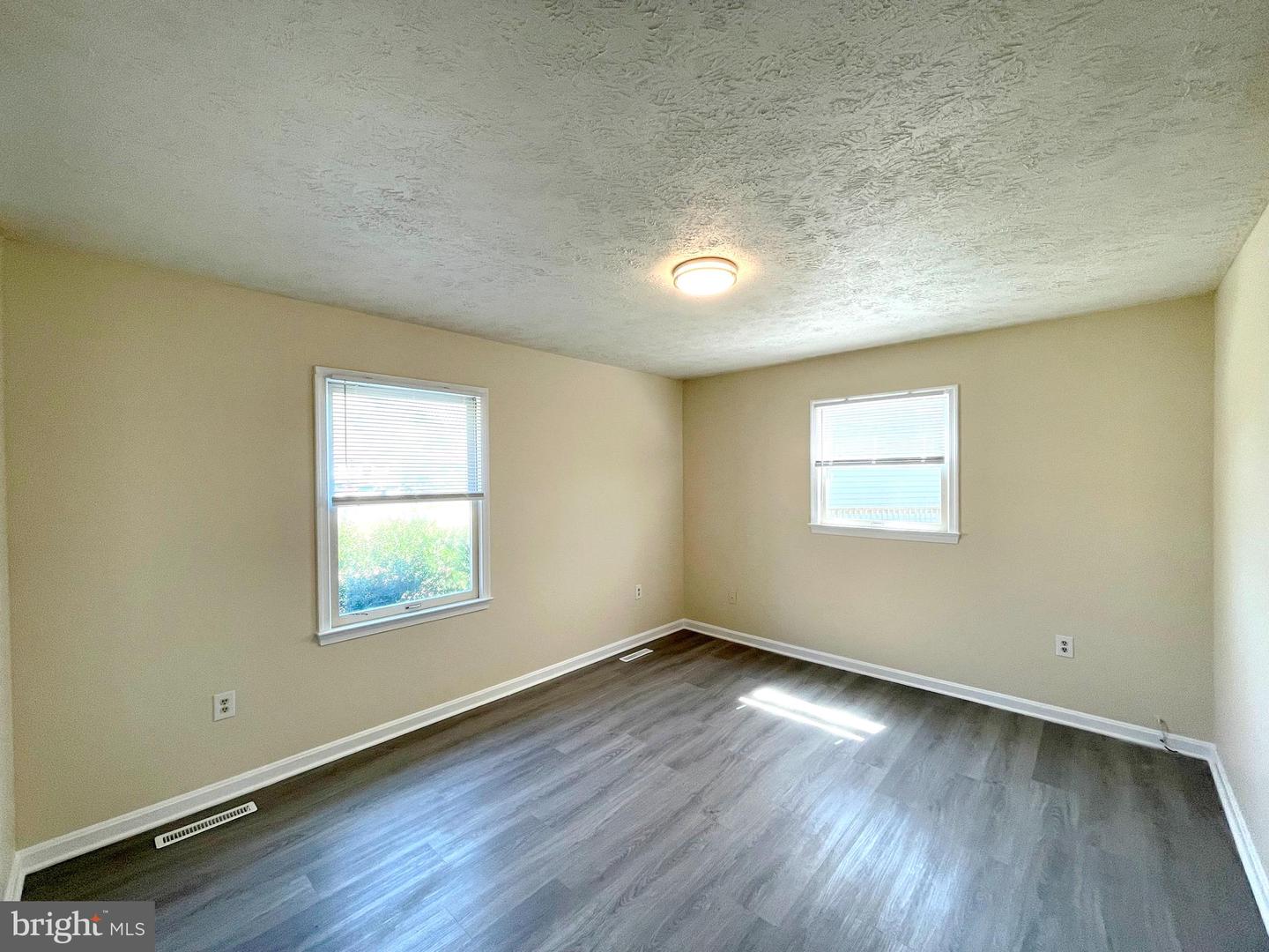 45743 Dee Ct Property Photo 12