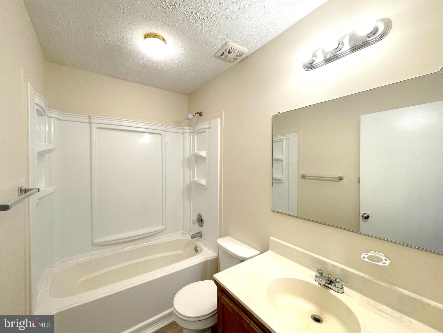 45743 Dee Ct Property Photo 14