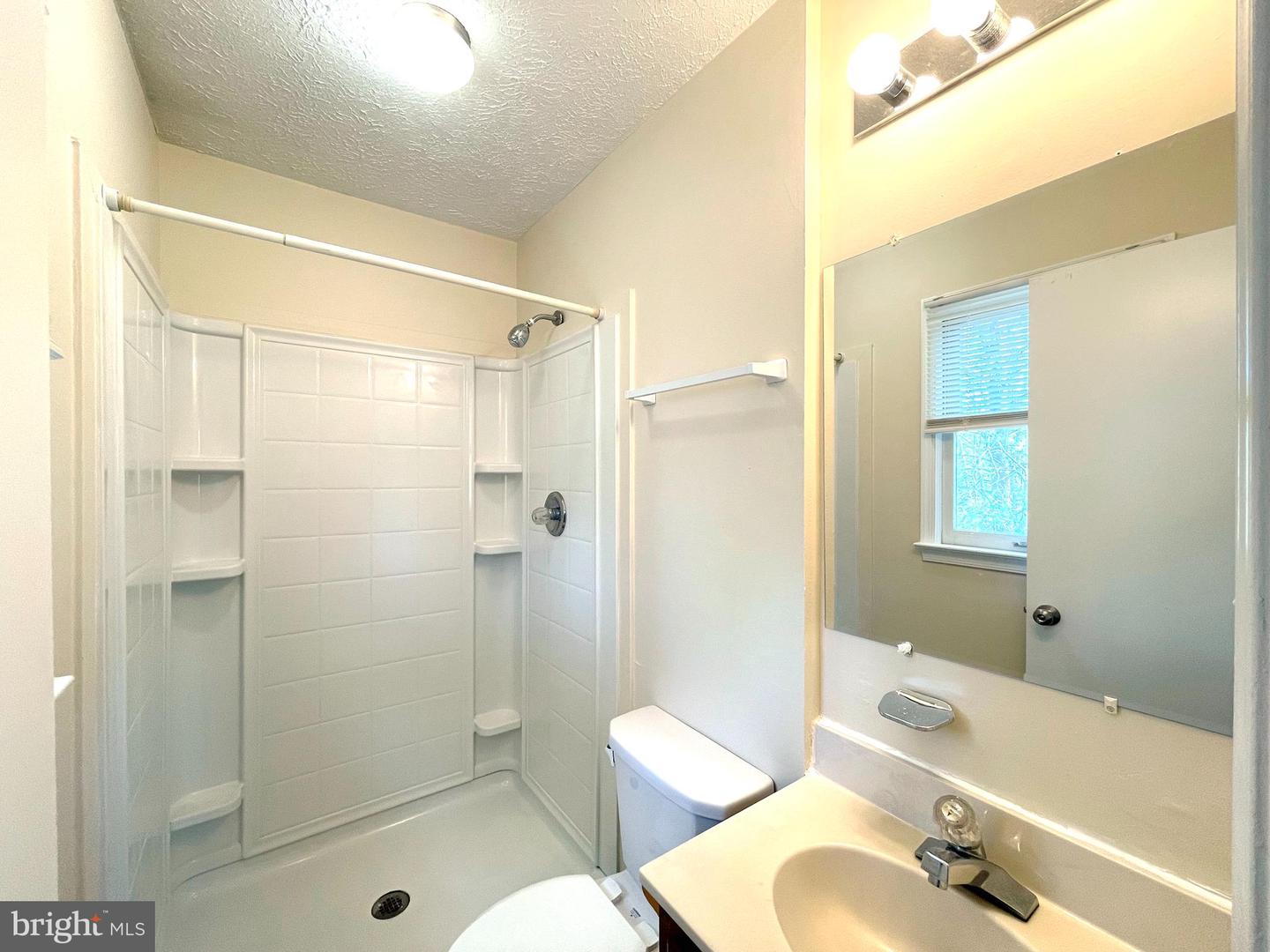 45743 Dee Ct Property Photo 17
